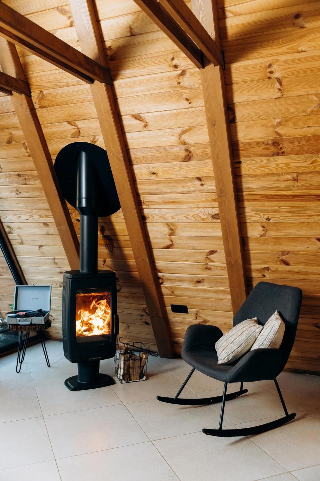Holiday home Dobrede - будиночки під лісом